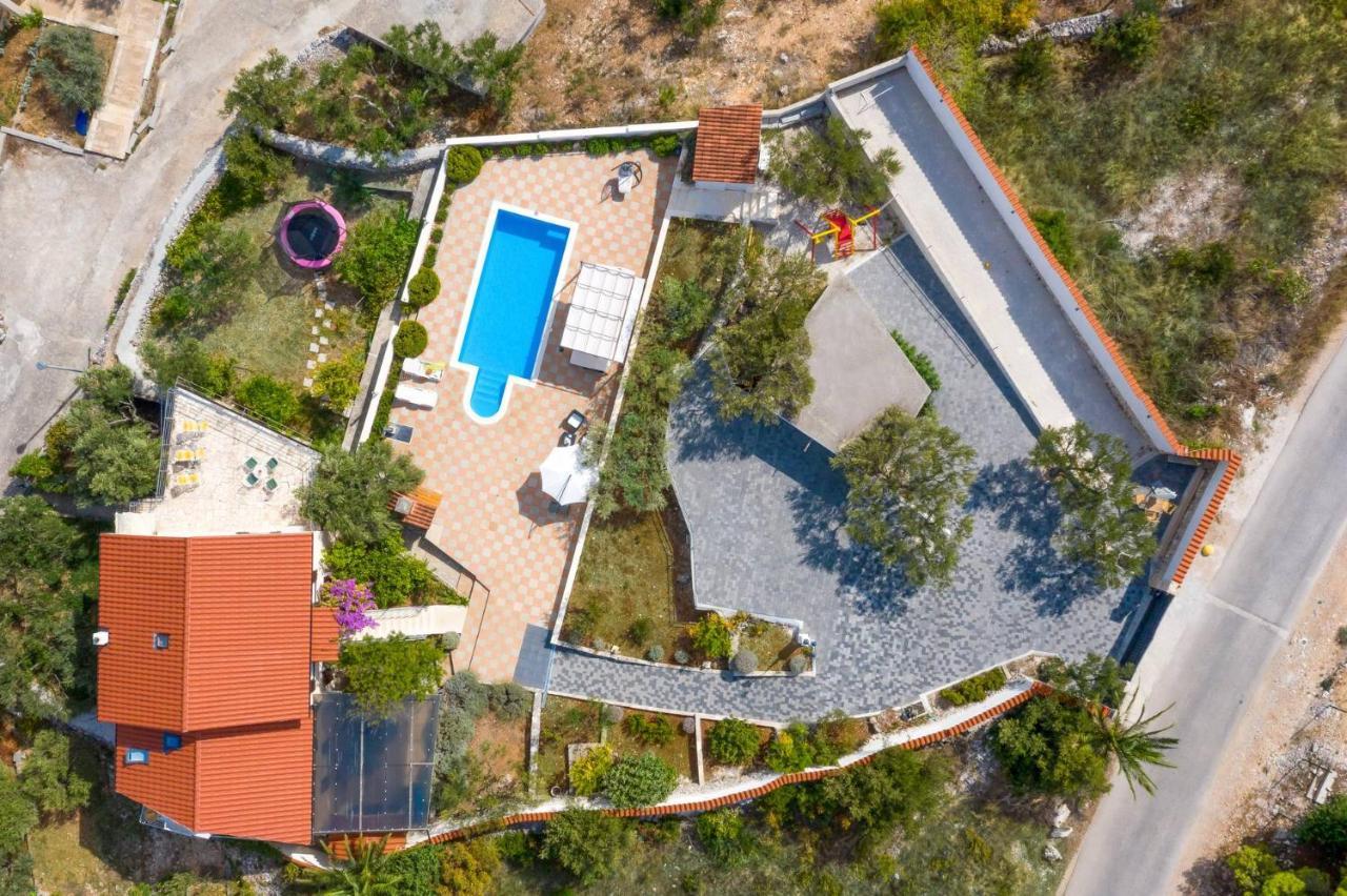 Villa Bravura Milna Milna  Ngoại thất bức ảnh