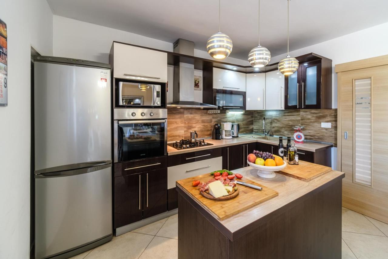 Villa Bravura Milna Milna  Ngoại thất bức ảnh