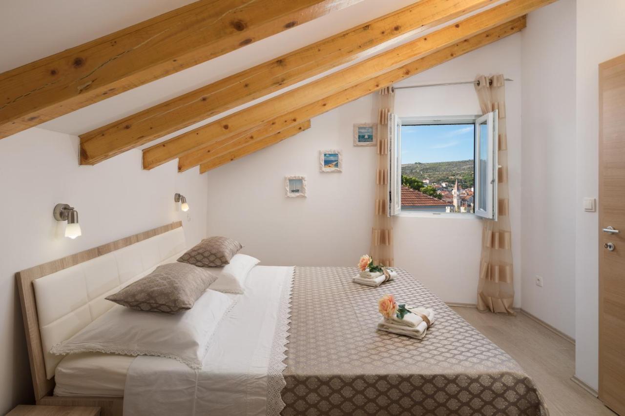 Villa Bravura Milna Milna  Ngoại thất bức ảnh