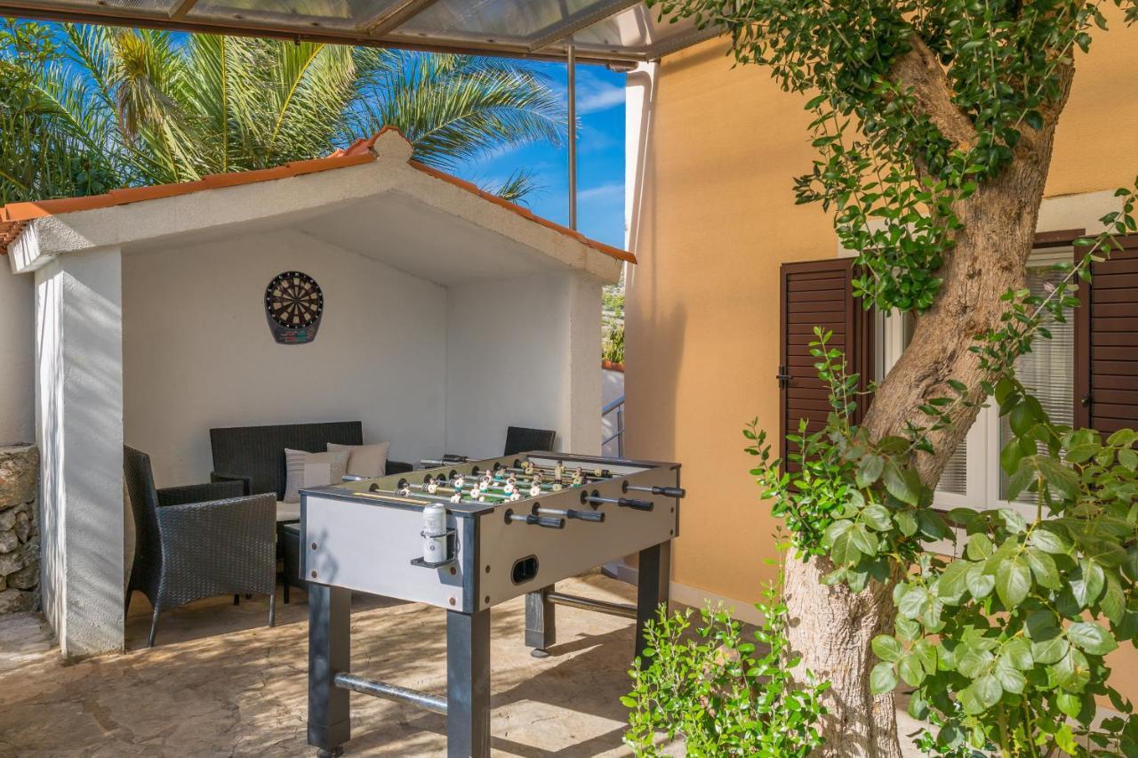 Villa Bravura Milna Milna  Ngoại thất bức ảnh